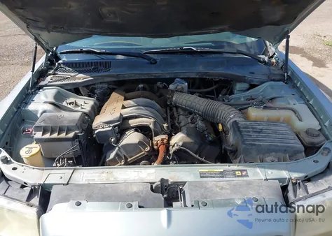 2005 Chrysler 300 z USA, uszkodzony, nr VIN 2C3JA43R45H691026